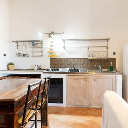 Ella'S Flat Apartment Olbia